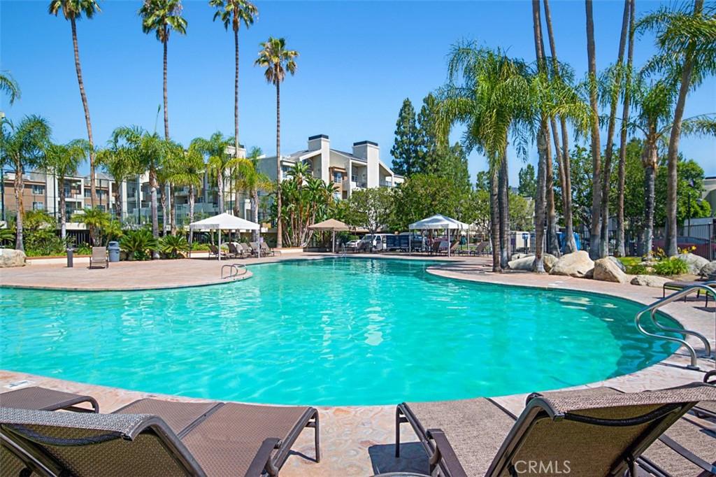 MLS #OC25242074 image #0