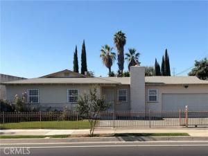 MLS #OC25242281 image #0