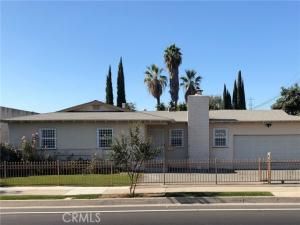 MLS #OC25242281 image #0