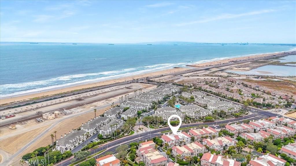 MLS #OC25242633 image #0