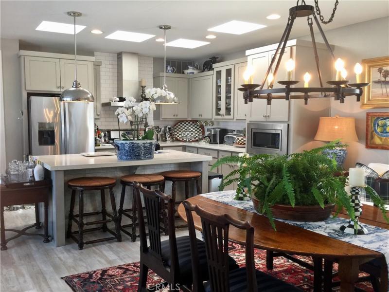 MLS #OC25242817 image #0