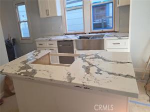 MLS #OC25243125 image #0