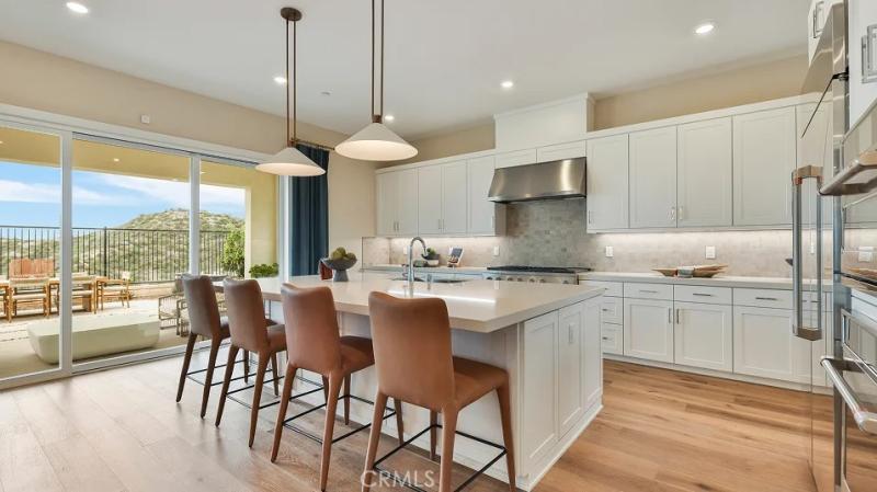 MLS #OC25243159 image #0