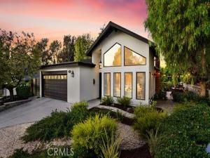 MLS #OC25244062 image #0