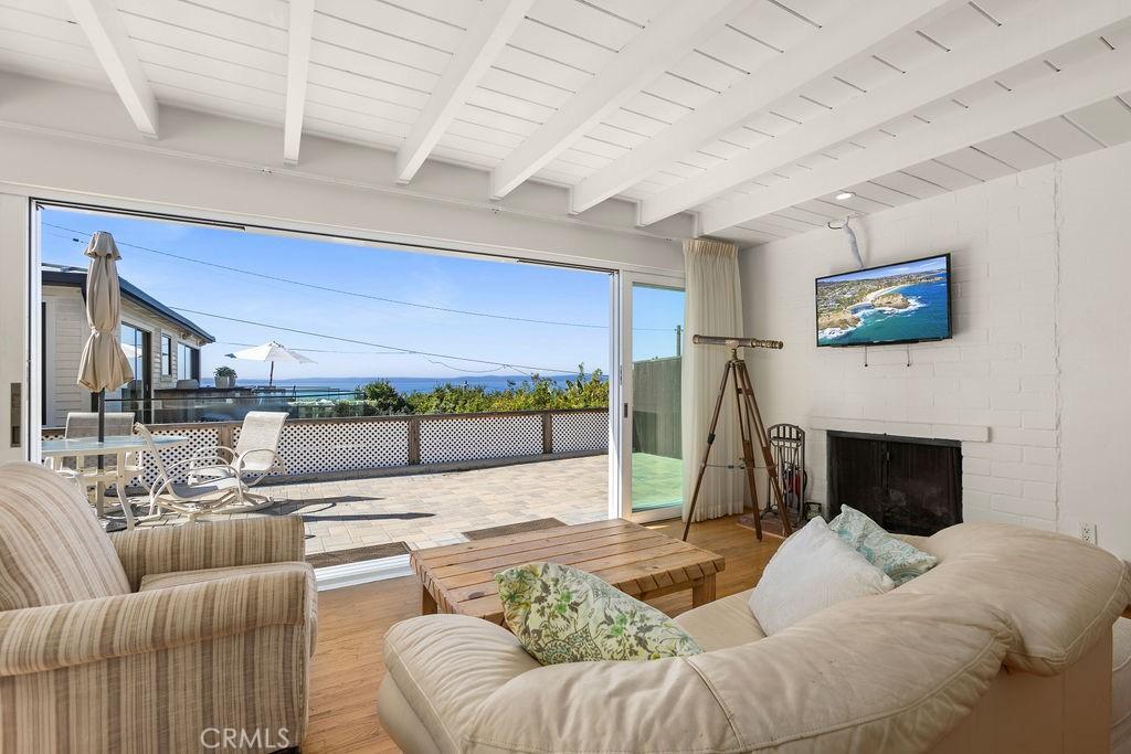 MLS #OC25244249 image #0