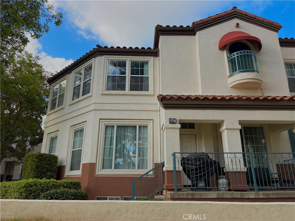 MLS #OC25244293 image #0