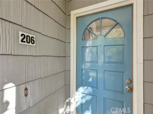 MLS #OC25244297 image #0