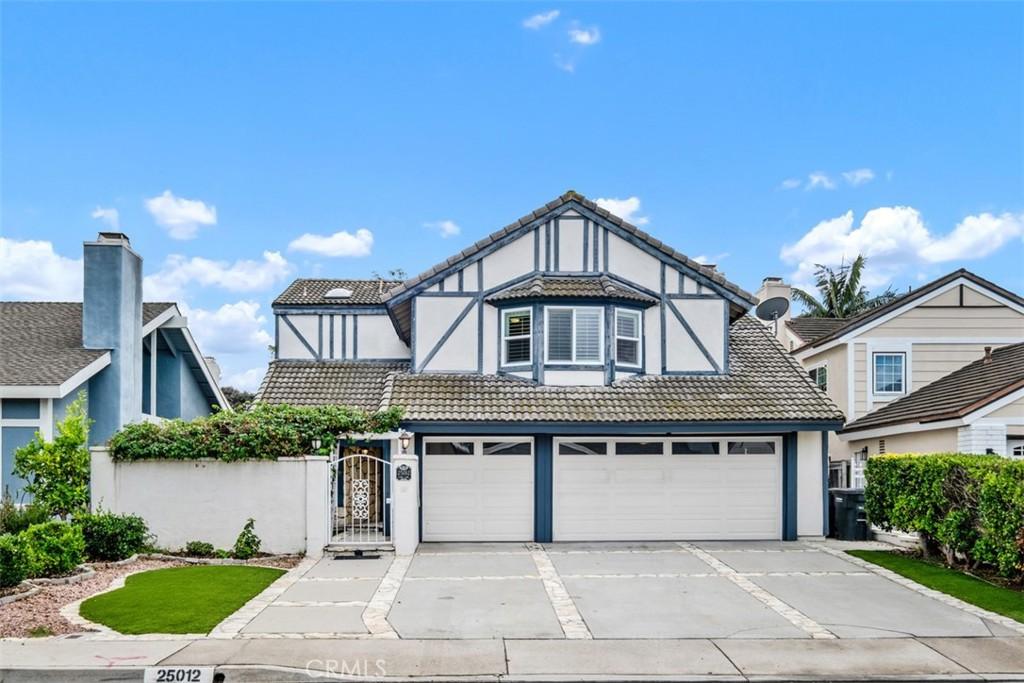 MLS #OC25244390 image #0