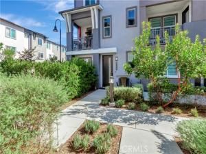 MLS #OC25244510 image #0