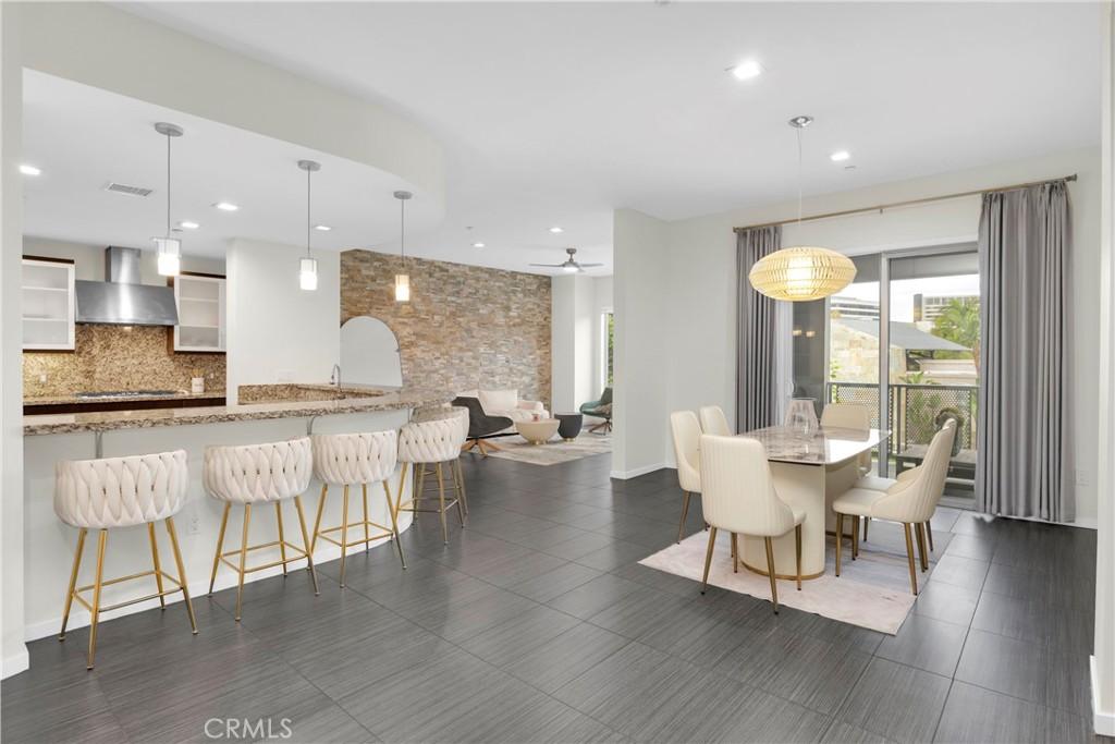 MLS #OC25244552 image #0