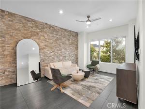 MLS #OC25244552 image #0