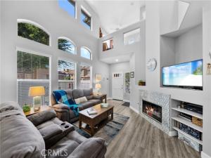 MLS #OC25244863 image #0