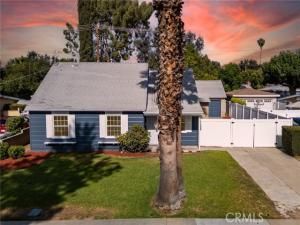 MLS #OC25245040 image #0