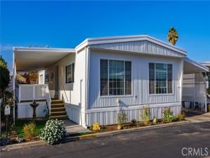 MLS #OC25245120 image #0