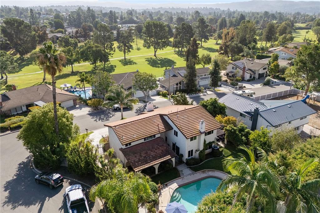 MLS #OC25245137 image #0