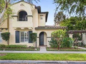 MLS #OC25245408 image #0