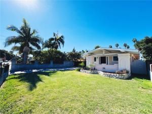 MLS #OC25245572 image #0