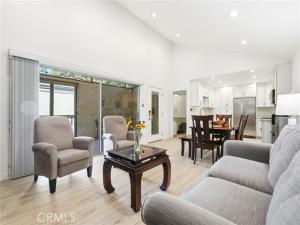 MLS #OC25245707 image #0