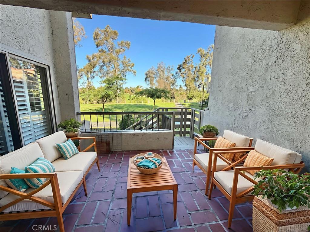 MLS #OC25245983 image #0