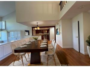 MLS #OC25245983 image #0