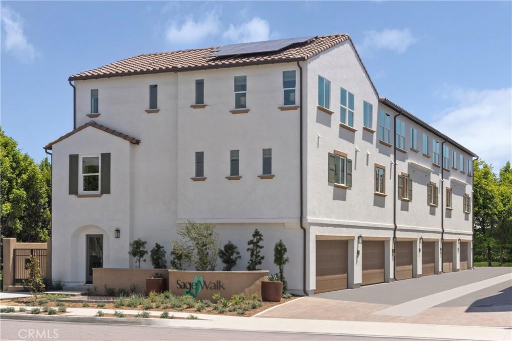 MLS #OC25246299 image #0