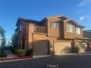 MLS #OC25246466 image #0