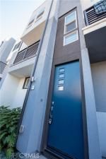 MLS #OC25246506 image #0