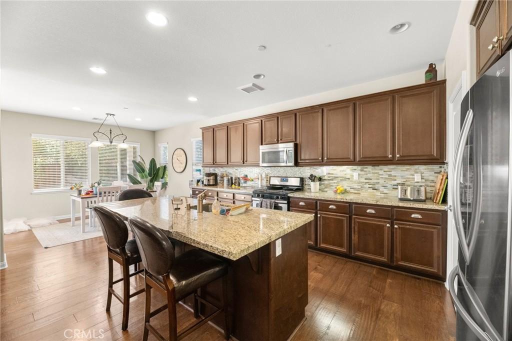 MLS #OC25246551 image #0