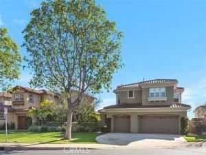 MLS #OC25246752 image #0