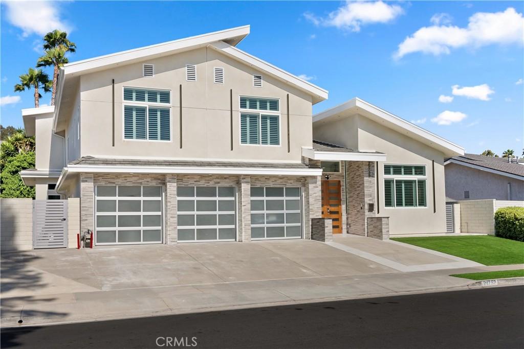 MLS #OC25246819 image #0