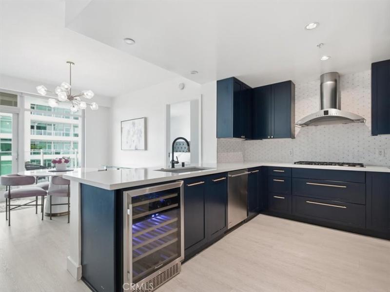 MLS #OC25246891 image #0