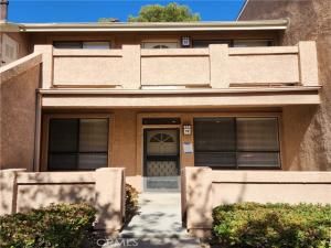 MLS #OC25246993 image #0