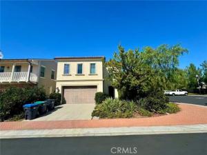 MLS #OC25247163 image #0