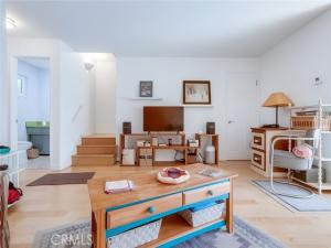 MLS #OC25247360 image #0