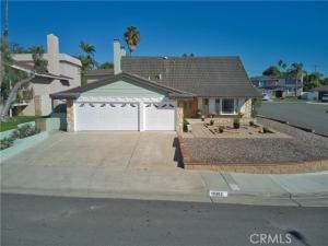 MLS #OC25247370 image #0