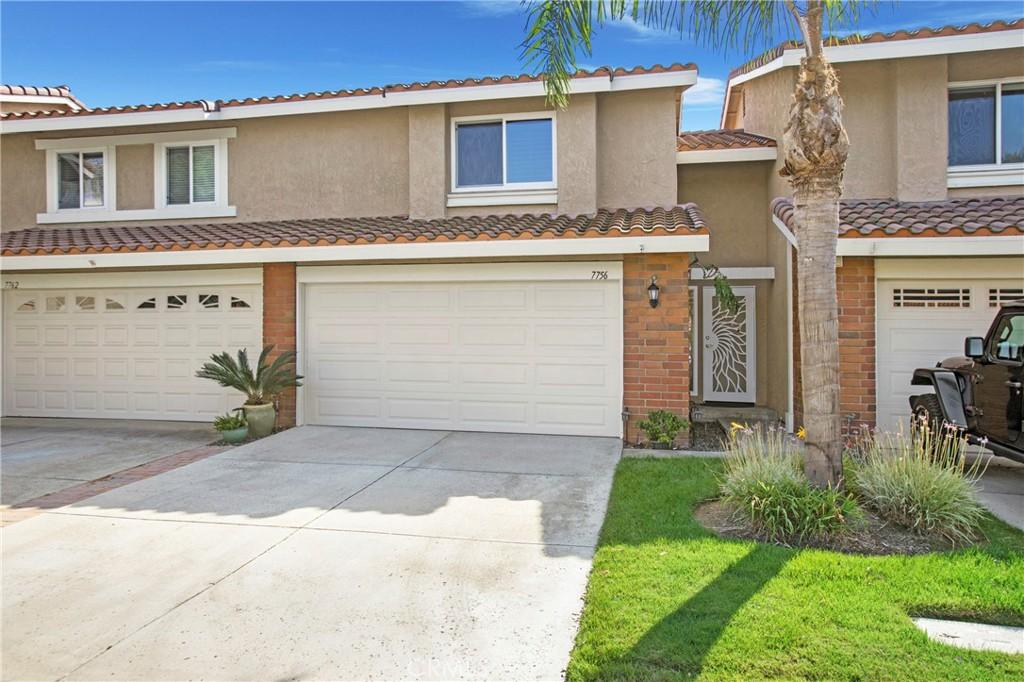 MLS #OC25247447 image #0