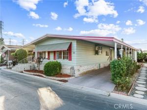 MLS #OC25247591 image #0