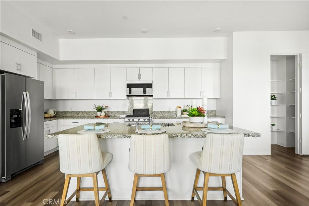 MLS #OC25247797 image #0