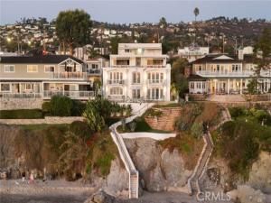 MLS #OC25246405 image #0