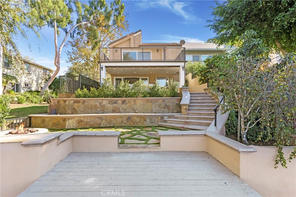 MLS #OC25248118 image #0