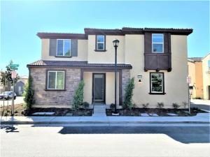 MLS #OC25248424 image #0