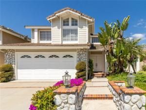 MLS #OC25248471 image #0