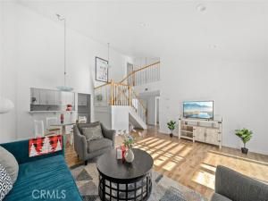 MLS #OC25248673 image #0