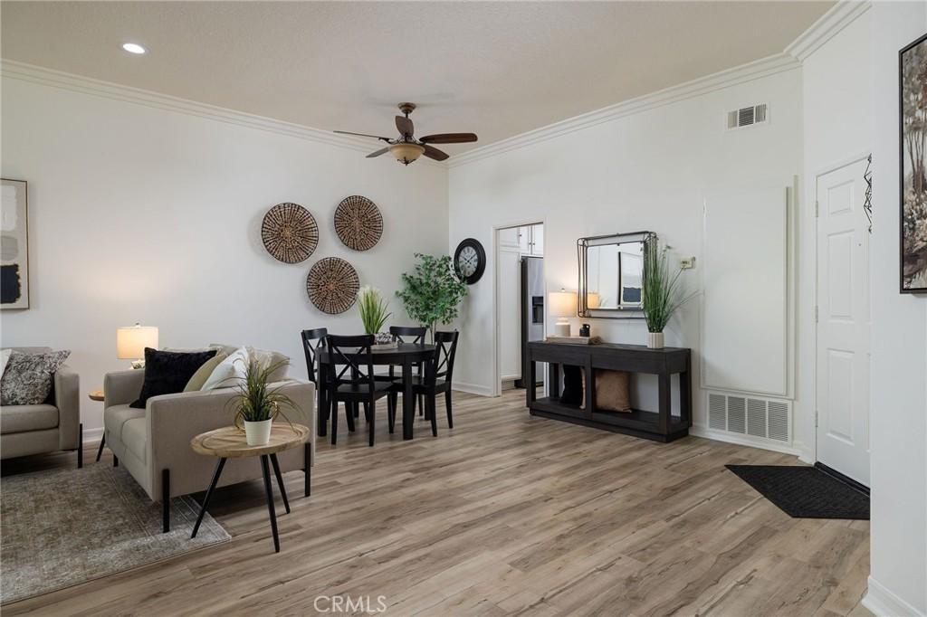 MLS #OC25248729 image #0