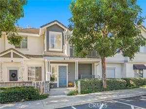 MLS #OC25248807 image #0