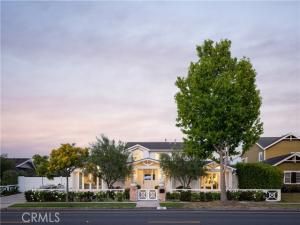 MLS #OC25248827 image #0