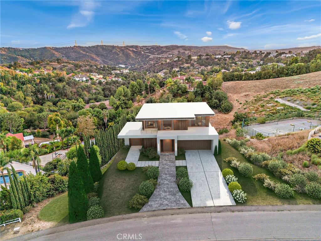 MLS #OC25248896 image #0