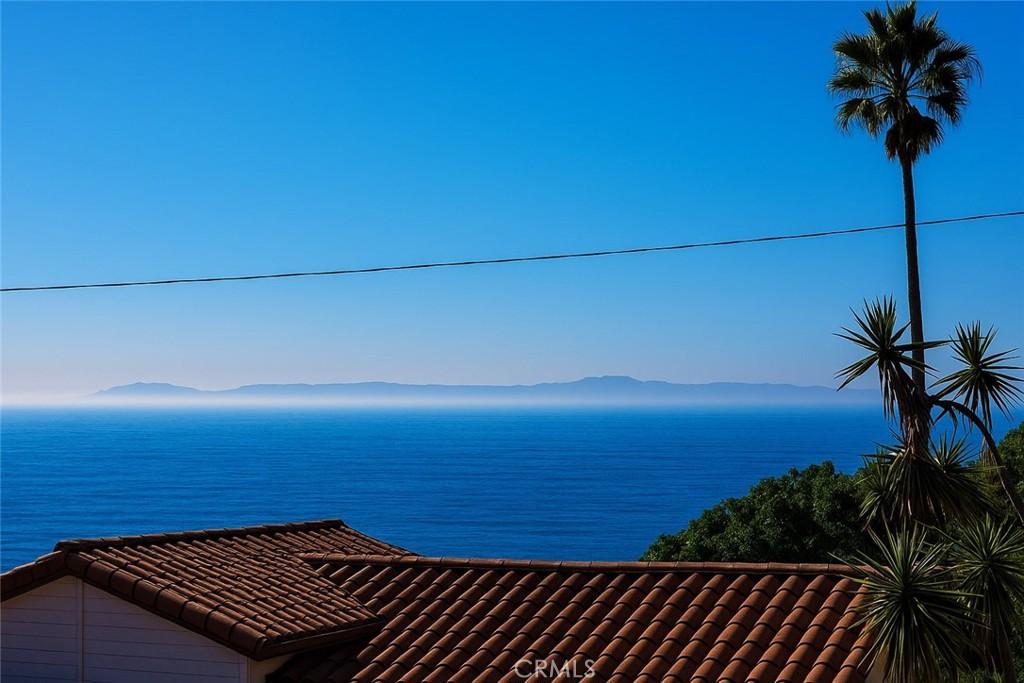 MLS #OC25248941 image #0