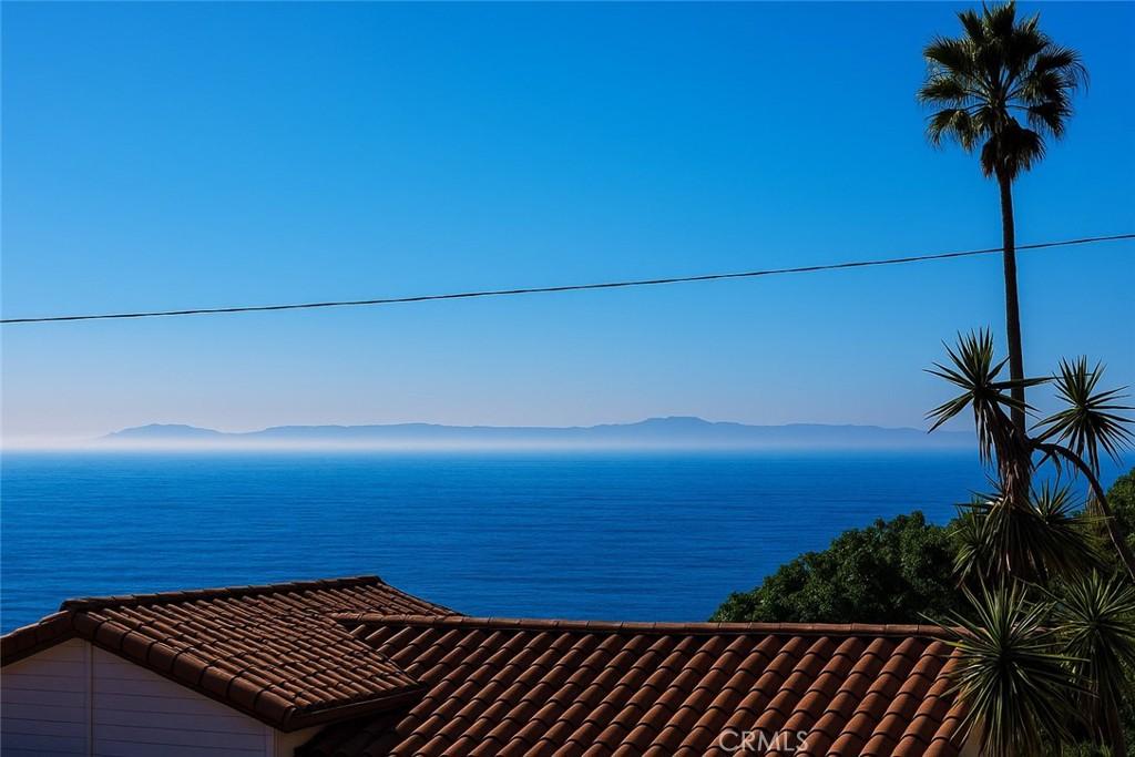 MLS #OC25248941 image #0