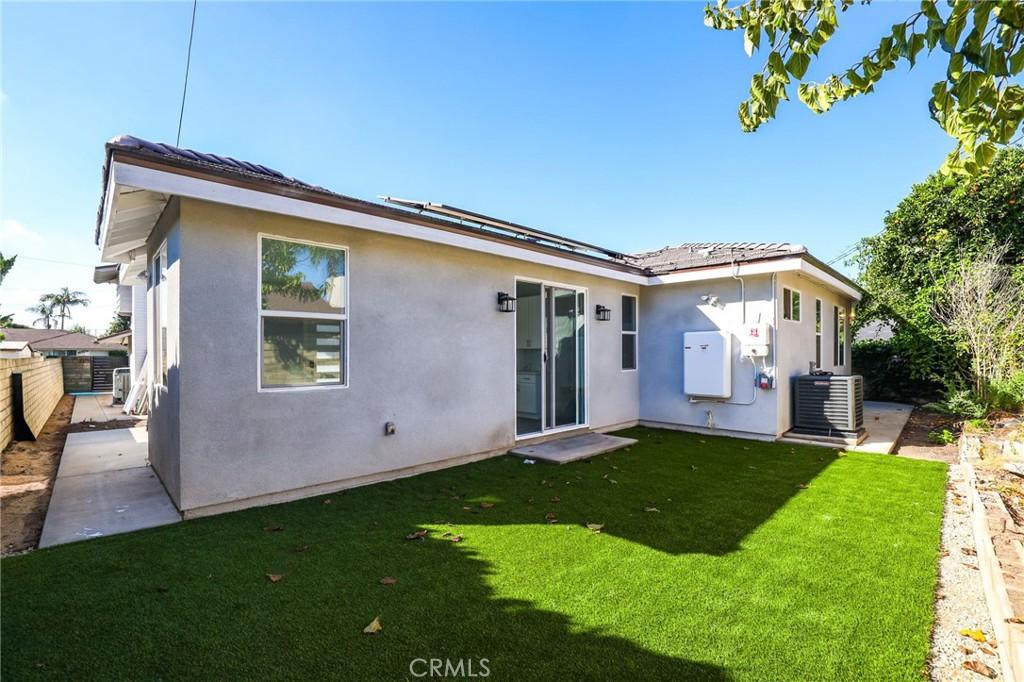 MLS #OC25249084 image #0